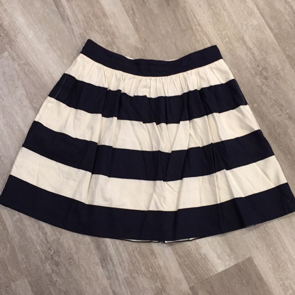 Banana Republic Linen skirt with pockets